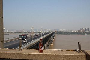 Pont sur le fleuve Yangzi, Nanjing